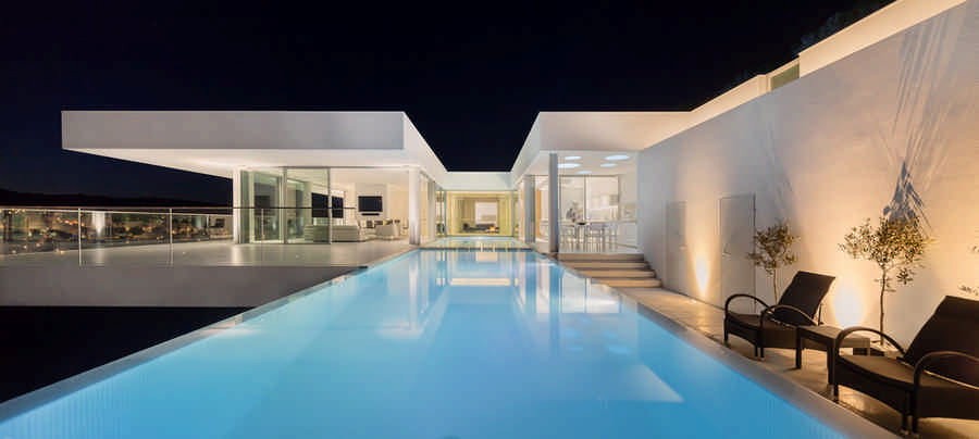 Considering Property in Portugal or Greece? Essential Guide for Prospective Buyers”