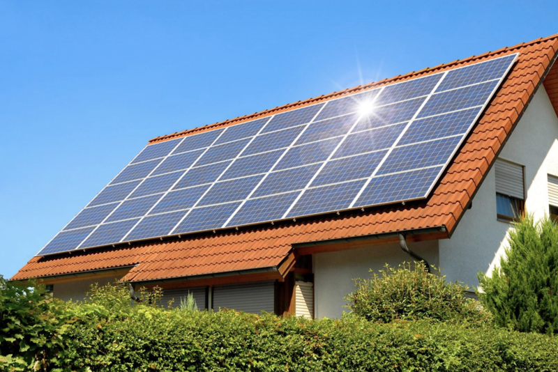 Shining a Light on Rooftop Solar Panel Leasing: Why It May Not Be the Best Option