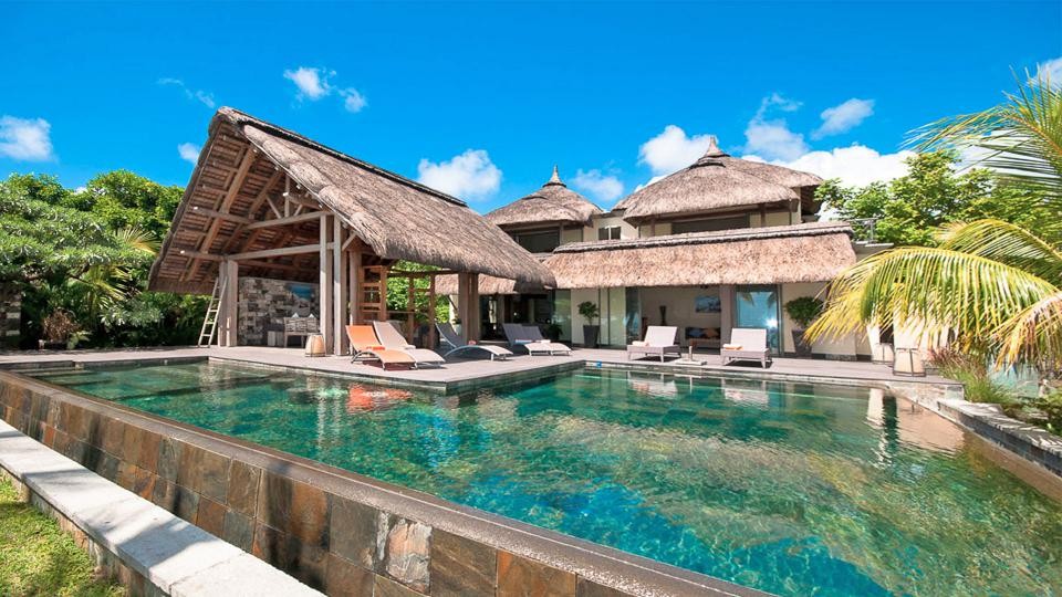Top 10 Tips on Moving Abroad: Essential Advice for a Successful Relocation